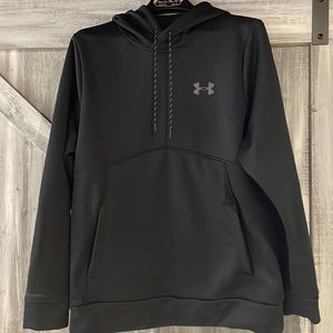 Medium Under Armour Storm hoodie